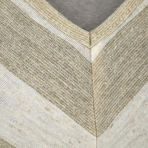 Chicos Top 1 Womens Medium Beige Gold Metallic Chevron Blouse Pullover Neutral - Picture 10 of 14